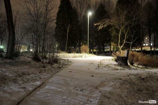 Сніг у Луцьку. ФОТО