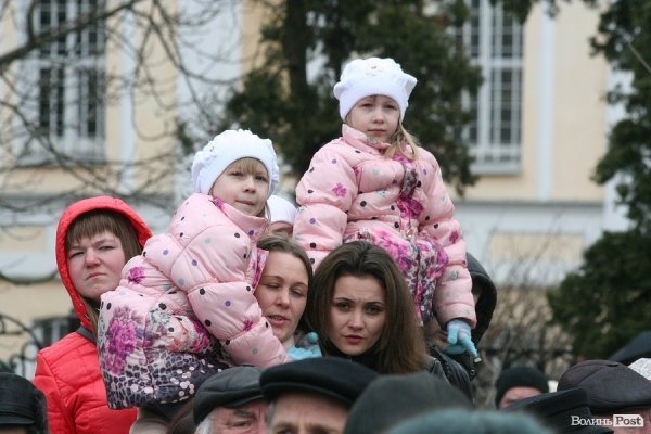 «Вставай, Україно» у Луцьку: обличчя протесту. ФОТО