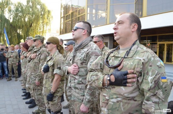 Лучани проводжали батальйон «Айдар» на Схід. ФОТО