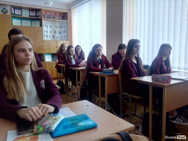 Луцький депутат провів відкритий урок у школі