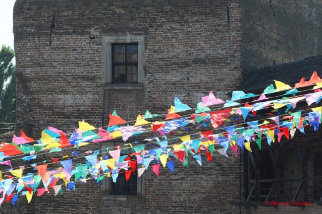 Селфі, їжа і дівчата: луцький фудфест на фото