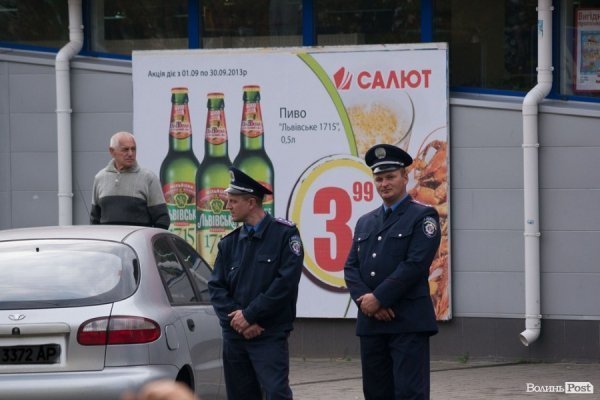 Янукович у Луцьку: засилля міліції і величезні затори. ФОТО