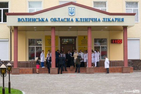 Янукович у Луцьку: засилля міліції і величезні затори. ФОТО