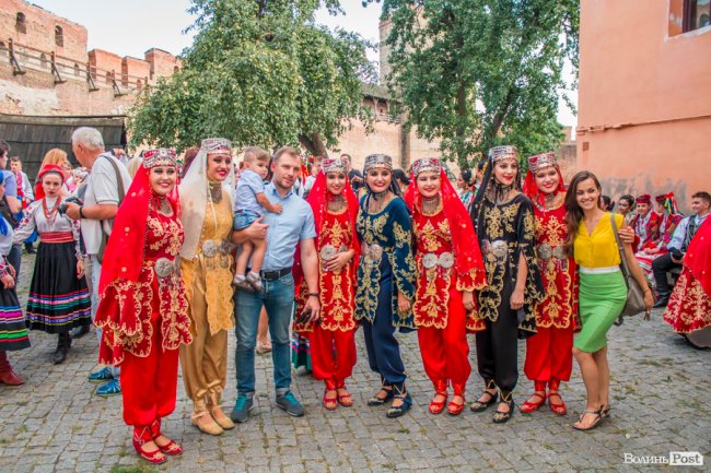 Від Мексики до Індії: грандіозний міжнародний фестиваль стартував у Луцьку. ФОТО