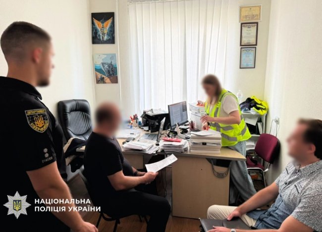 У Києві чоловік розбещував 3-річну доньку