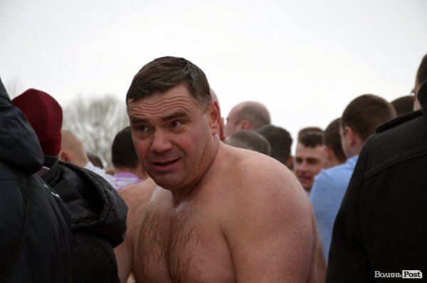 Лід, ополонка та Йорданська вода: Водохреще у Луцьку 