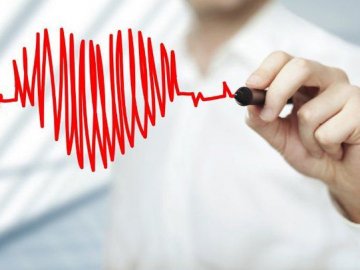 Лікар Валіхновський розповів, як бути людям з гіпертонією під час епідемії COVID-19