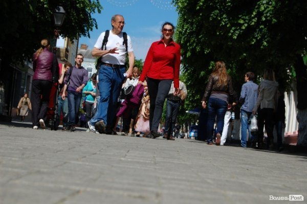 Неформальні екскурсії, музичні вулиці, історія просто неба: Луцьк заманює туристів