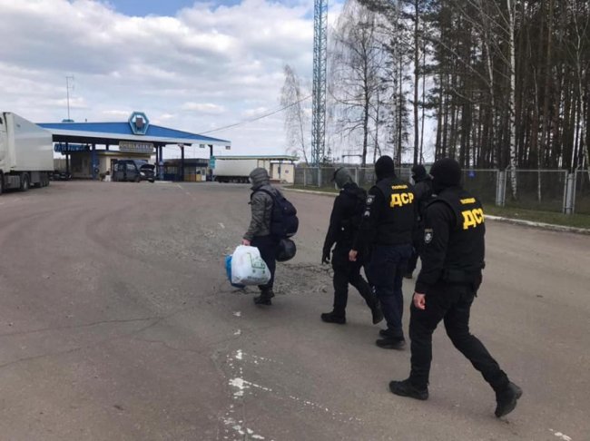 З Волині видворили «злодія в законі» та колишнього в'язня. ФОТО