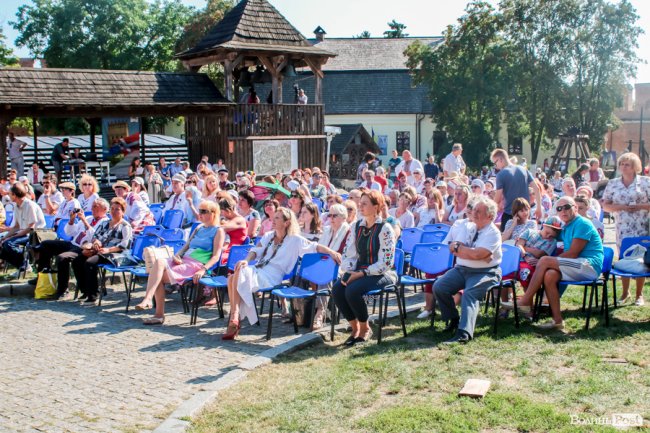 Неймовірні вбрання та іноземні гості: фестиваль «Берегиня» у Луцькому замку. ФОТО