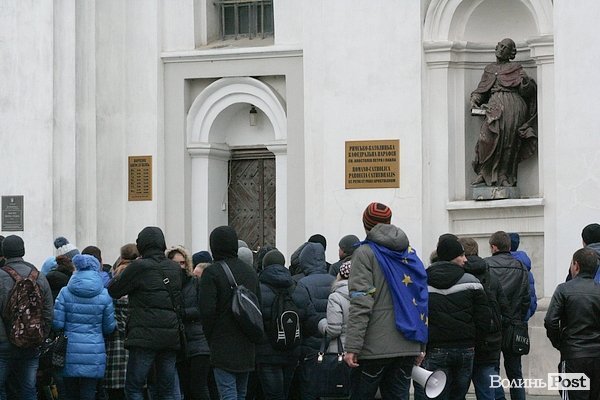 Студентський хід на підтримку євроінтеграції у Луцьку. ФОТО