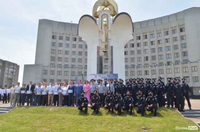 Волинські «шерифи» отримали 25 службових позашляховиків. ФОТО