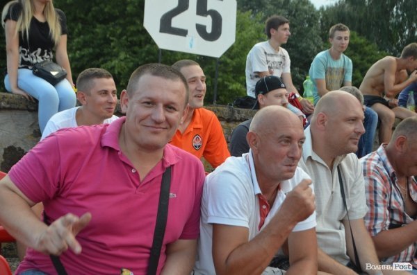 «Волинь» – «Шахтар»: як лучани вболівали на «Авангарді». ФОТО
