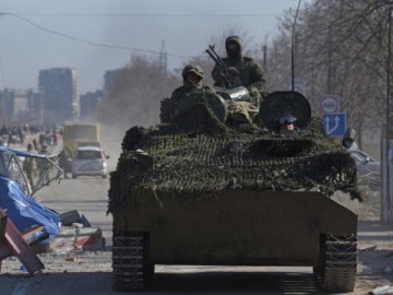 Росія може перекинути свої сили з Маріуполя на Донбас без ретельного переоснащення, — британська розвідка