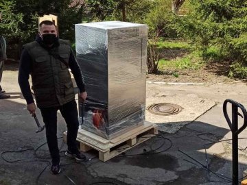 Волинський обласний лабцентр отримав сучасне медобладнання