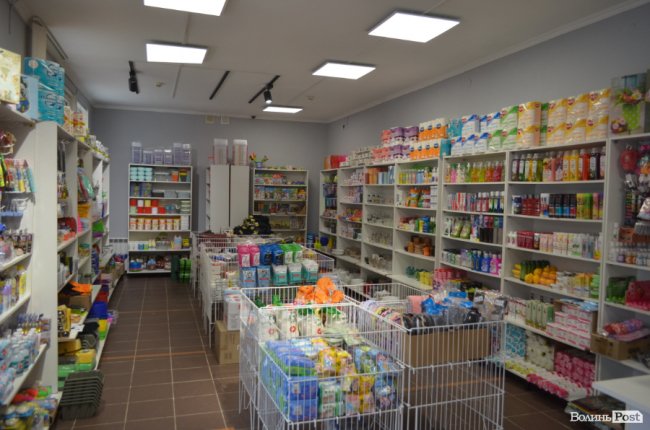 Весь товар – по 20 гривень: у Луцьку відкрили ще один магазин зі справедливими цінами* 