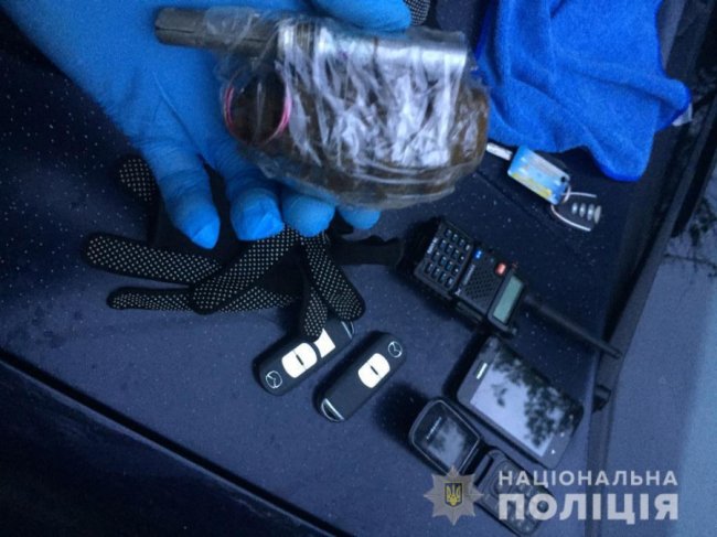 Затримали банду викрадачів елітних автівок у Луцьку. ФОТО