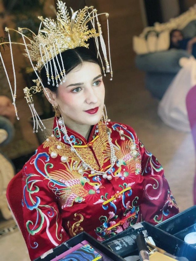 Не миються місяць після пологів і їдять всіляку гидоту: лучанка про тонкощі життя китайців