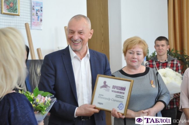 У Луцьку відкрили виставку неймовірних картин доньки загиблого героя. ФОТО