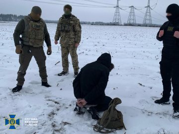 На Рівненщині СБУ затримала білоруса-«вагнерівця», який готував удари рф, що мали знеструмити Київ  