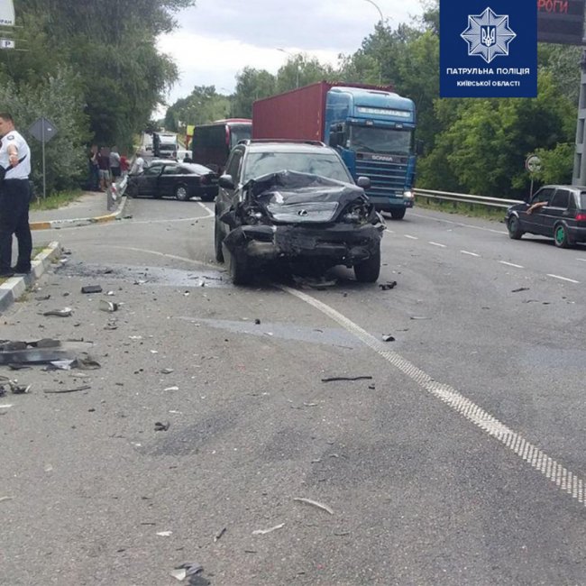 На автодорозі «Київ-Ковель» – масштабна аварія: є потерпілі.ФОТО   