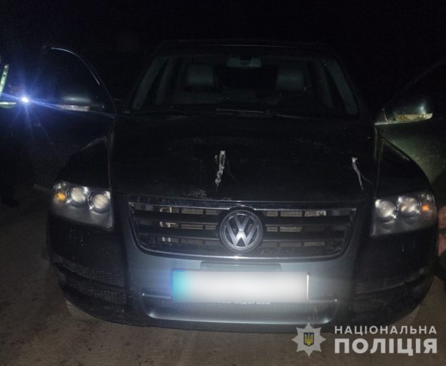 На Волині у 26-річного водія вилучили бурштин