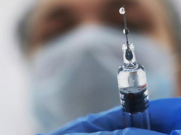 Європейські країни закупили 400 мільйонів доз вакцини від COVID-19