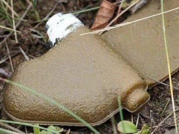 Геноцид проти цивільних: російські окупанти розкидають касетні міни. ФОТО 