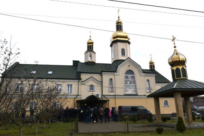 Сумний день: у Луцьку поховали полеглого Воїна