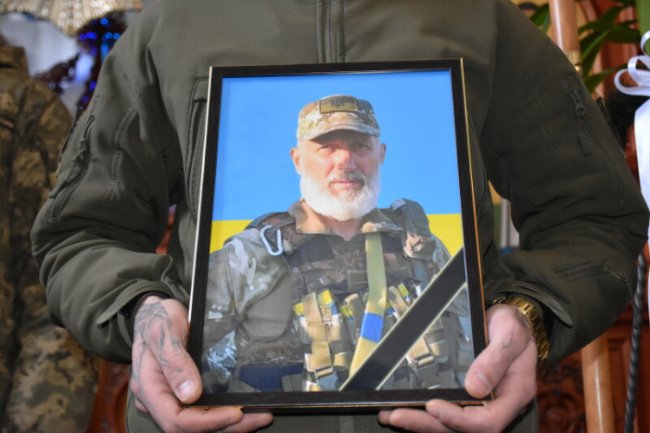 Сумний день: у Луцьку поховали полеглого Воїна