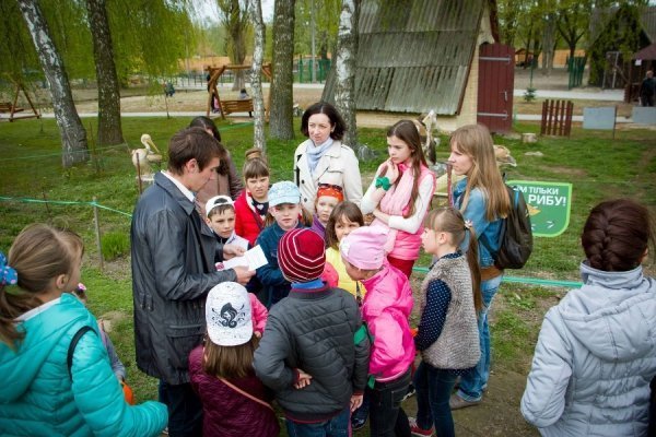 У Луцькому зоопарку дітлахи знайшли загублене яйце. ФОТО