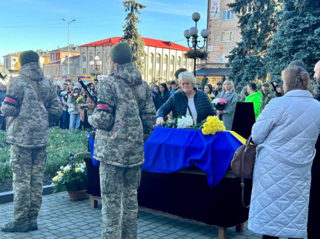 Назавжди 22: у Ковелі поховали Героя Марка Данилюка