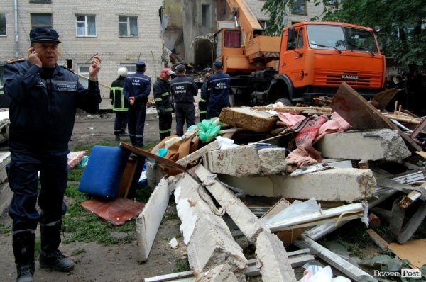 У завалах будинку в Луцьку знайшли тіло другого загиблого. ФОТО