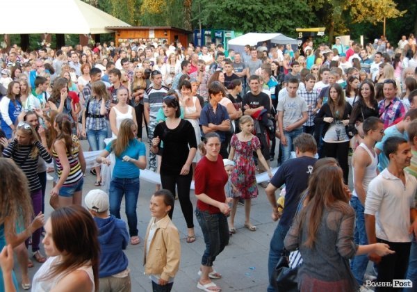 У День молоді в Луцьку був DJ-парад. ФОТО