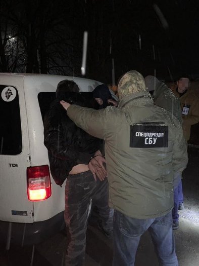 На Рівненщині викрили військових і цивільних, що торгували вибухівкою. ФОТО