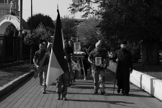 У Луцьку попрощалися із Героєм Валентином Потапчуком. ФОТО