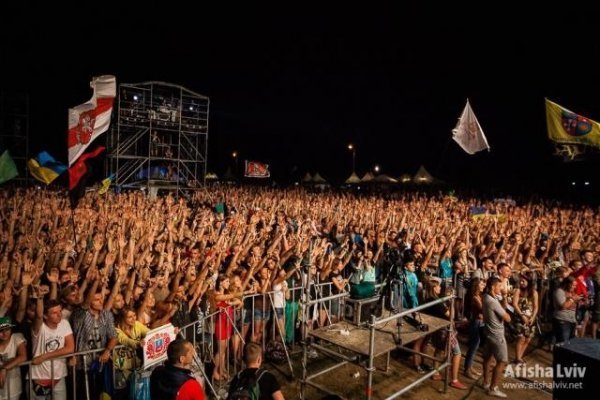 «Мы не хотим воевать. Особенно с вами, друзья», – росіяни на фестивалі «Захід». ФОТО