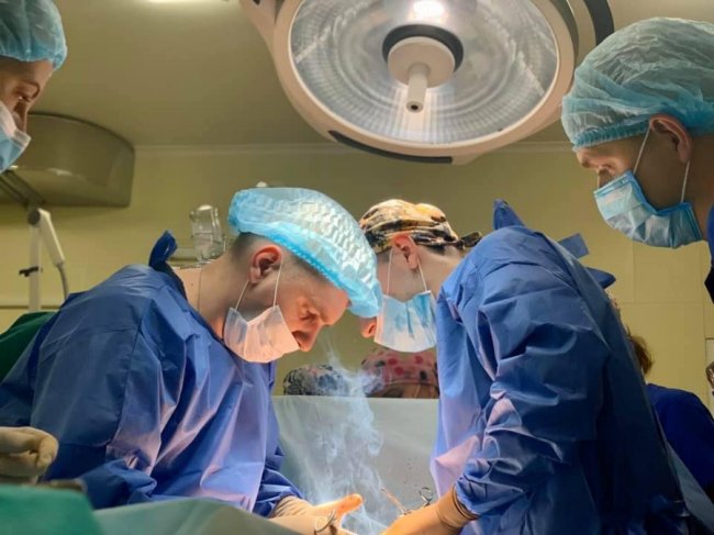 У львівській лікарні, яку очолив Олег Самчук, вперше пересадили нирку. ФОТО