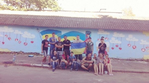 На Волині пожежну частину розфарбували у патріотичні кольори