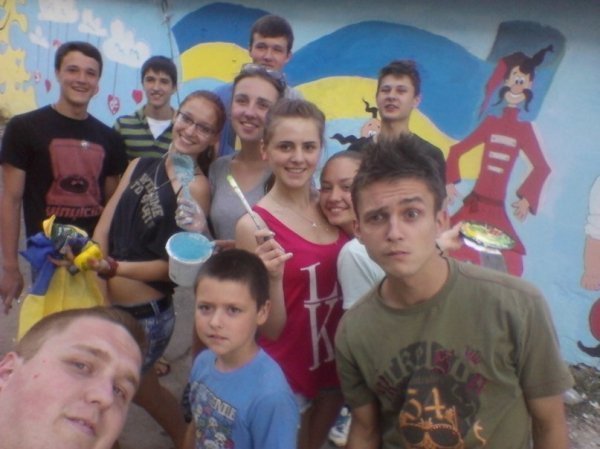 На Волині пожежну частину розфарбували у патріотичні кольори