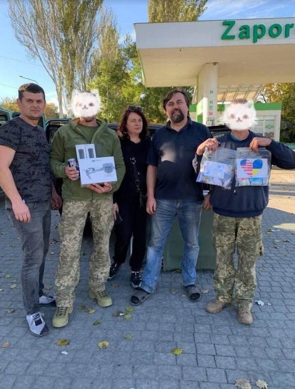 Діти з Волині придбали для захисників дрони, тепловізор та біноклі