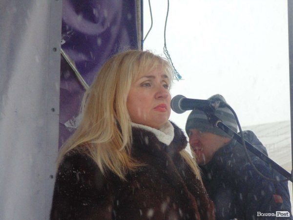 Віче на луцькому Євромайдані. ФОТО