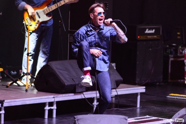 «Шухер, граждане! На сцене психопат!»: яким був концерт гурту «Ляпіс 98» у Луцьку: ФОТОРЕПОРТАЖ