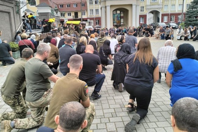 У Луцьку попрощалися з 35-річним захисником Сергієм Семенюком, який загинув у Курській області 