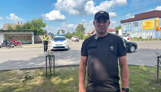 У селищі на Волині люди вимагали посилення контролю за підлітками на мотоциклах і скутерах. ВІДЕО