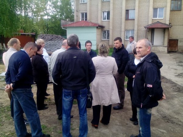 Луцькі активісти змусили припинити будівництво нового «лєтніка» на ДПЗ. ФОТО