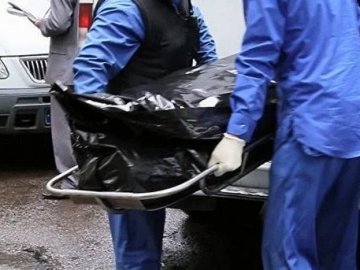 Волинянин знайшов у себе на городі мертвого чоловіка