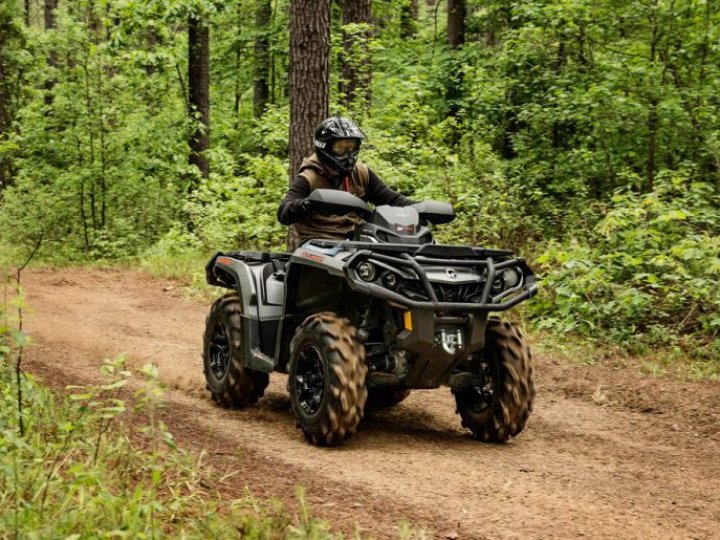 Як правильно обрати та купити квадроцикл для відпочинку й роботи