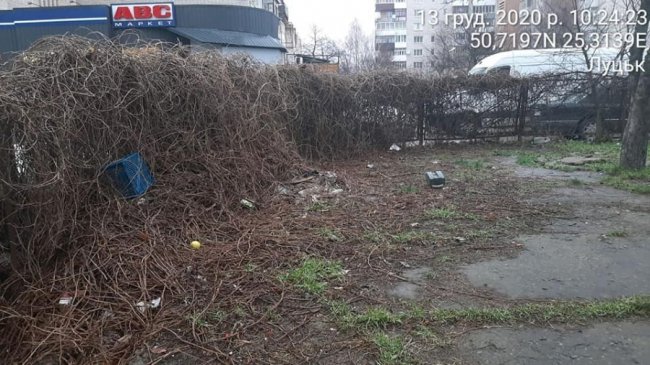 У Луцьку знесуть деякі огорожі та паркани. АДРЕСИ