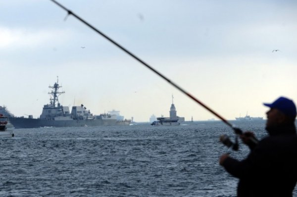 Американський есмінець дістався Чорного моря. ВІДЕО